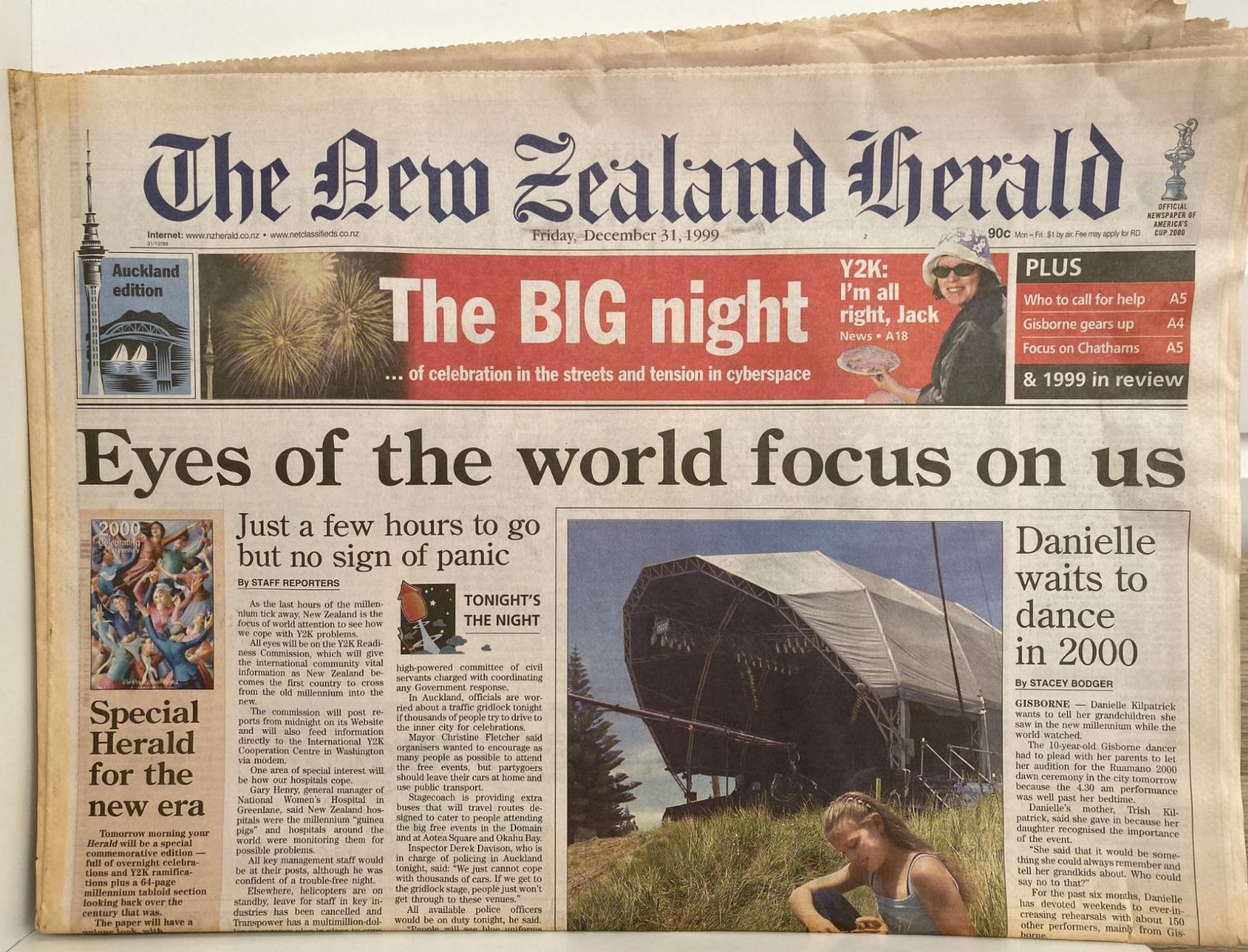 OLD NEWSPAPER: The New Zealand Herald, 31st December 1999 - Y2K