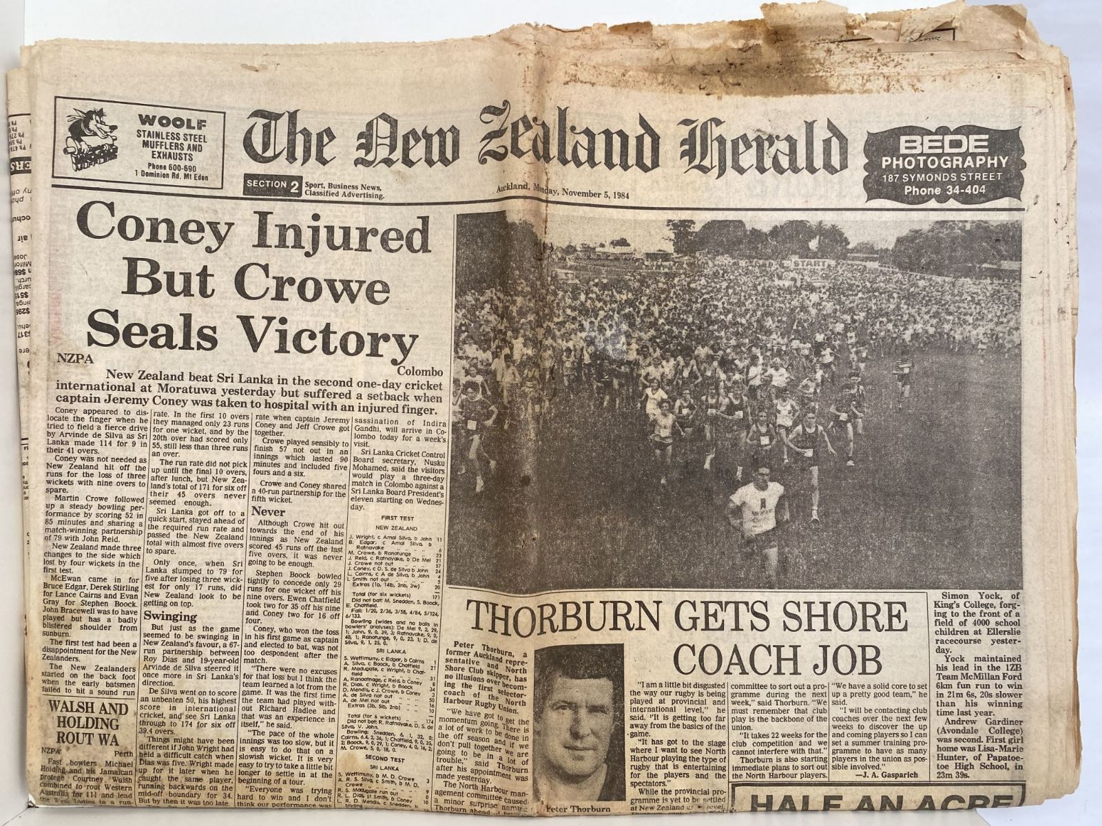 Old Newspaper The New Zealand Herald 5 November 1984