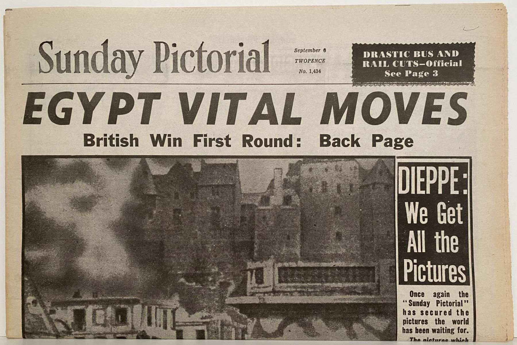 OLD WARTIME NEWSPAPER: Sunday Pictorial, Sunday 6th September 1942
