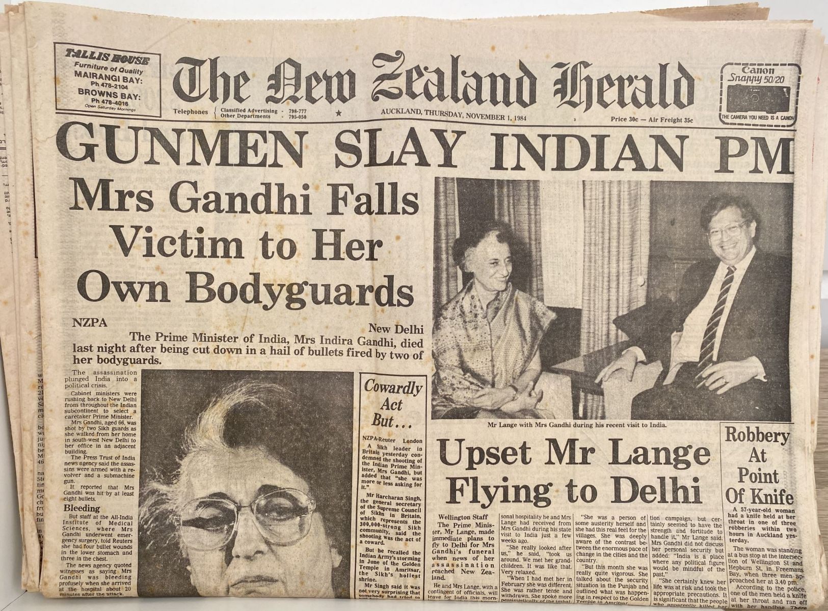 OLD NEWSPAPER: The New Zealand Herald, 1st November 1984 - Indian PM Shot dead